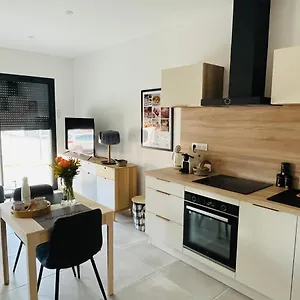 appartement-centre-de-roanne-38m2.hotels-rhonealpes.com/